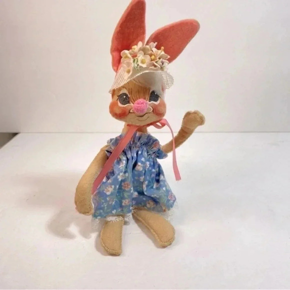 Annalee 1988 Girl Mobilitee Bunny Poseable Happy Easter Parade 7” Rabbit - Picture 1 of 13